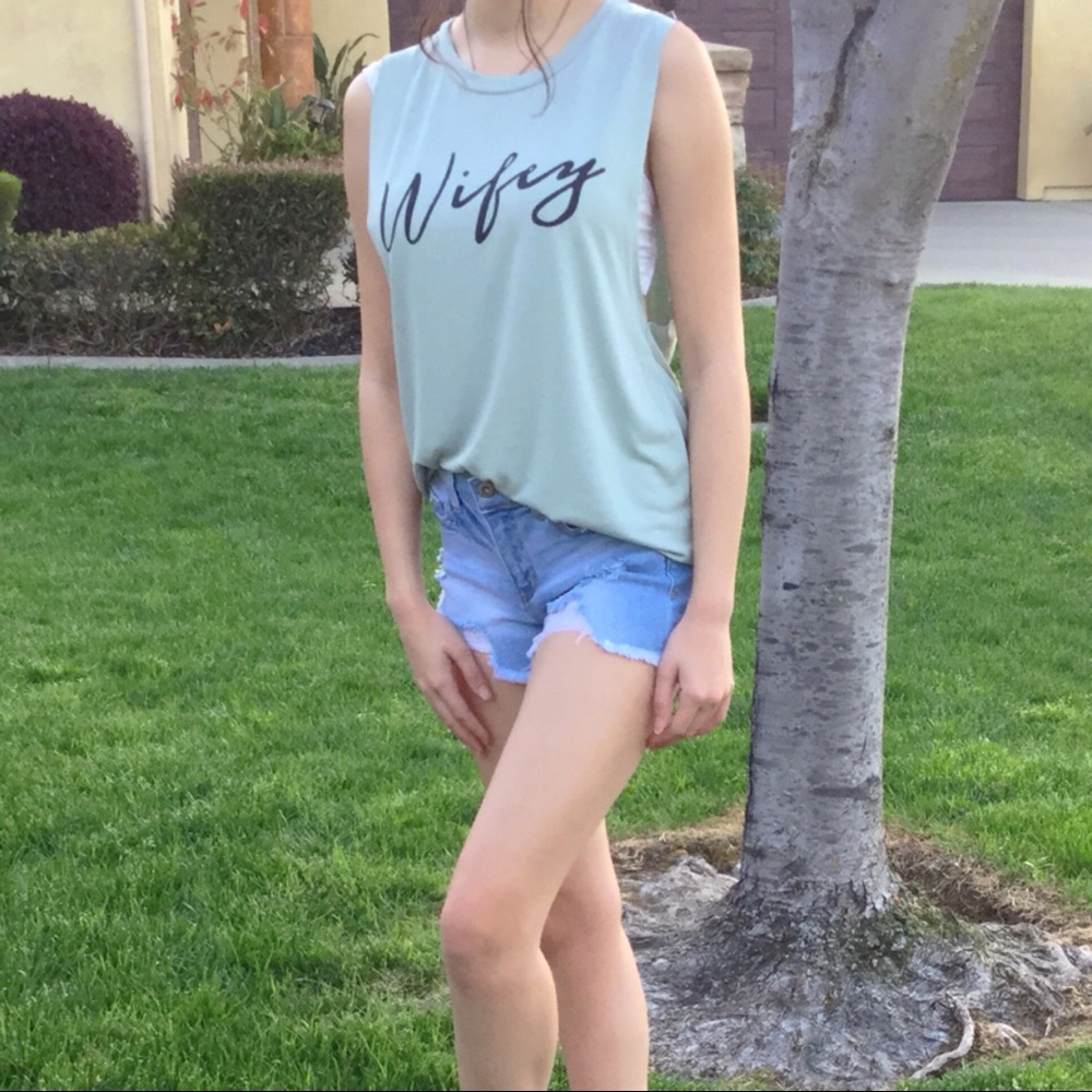 CLEARANCE‼️5 🌟 Wifey Tank - Picture 3 of 5